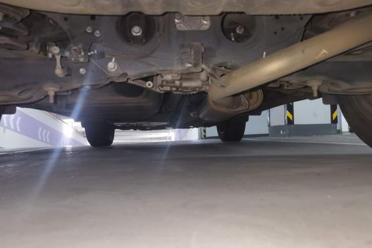 Used Toyota RAV4 2016 2.5L Automatic 4x4 Elite Edition Chassis Rear