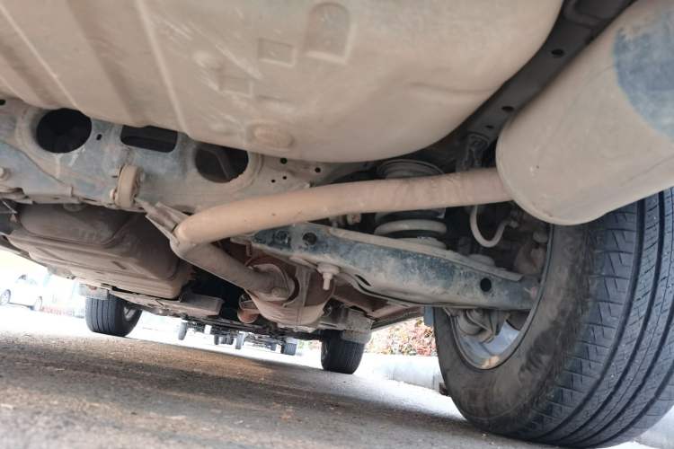 Used Toyota RAV4 2016 2.0L CVT Two-Wheel Drive Fashion Edition China V Standard Chassis Rear Right