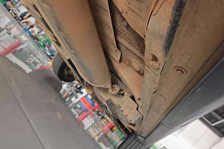 Used Toyota RAV4 2016 2.5L Automatic 4x4 Elite Edition Chassis Rear Right