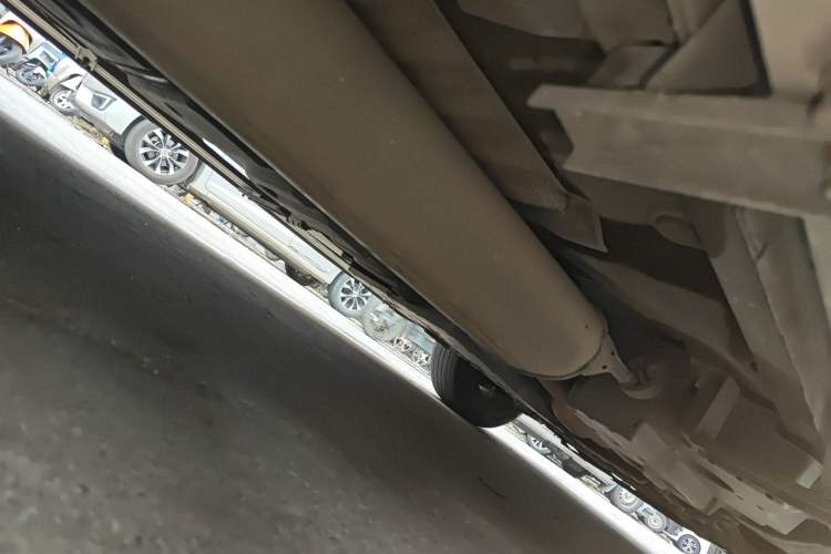 Used Toyota RAV4 2016 2.0L CVT Two-Wheel Drive Fashion Edition China V Standard Chassis Rear Right