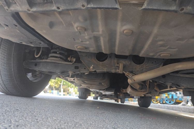 Used Toyota RAV4 2016 2.0L CVT Two-Wheel Drive Fashion Edition China V Standard Chassis Rear
