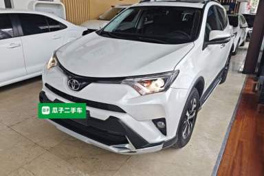 Used Toyota RAV4 2016 2.0L CVT Two-Wheel Drive Fashion Edition China V Standard