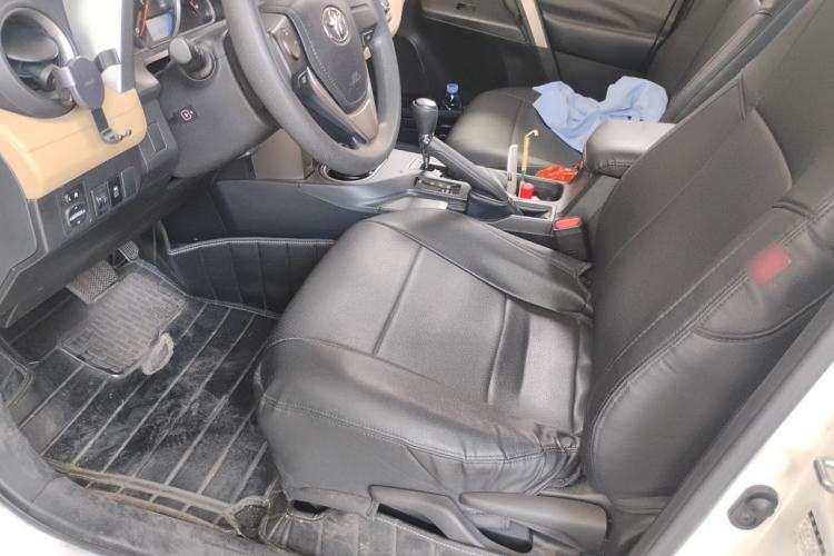 Used Toyota RAV4 2016 2.0L CVT Two-Wheel Drive Urban Edition China V Standard Driver Seat