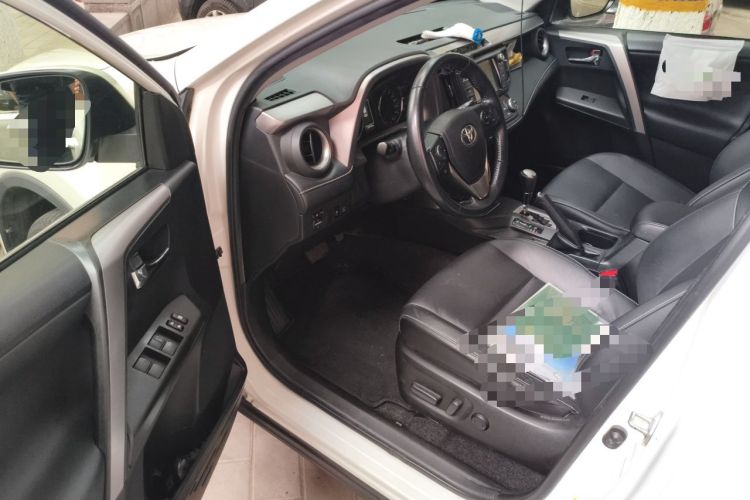 Used Toyota RAV4 2016 2.0L CVT 4x4 New Edition China V Standard Driver Seat
