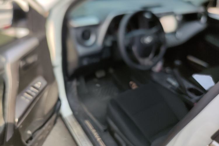 Used Toyota RAV4 2016 2.0L CVT Two-Wheel Drive Fashion Edition China V Standard Driver Seat