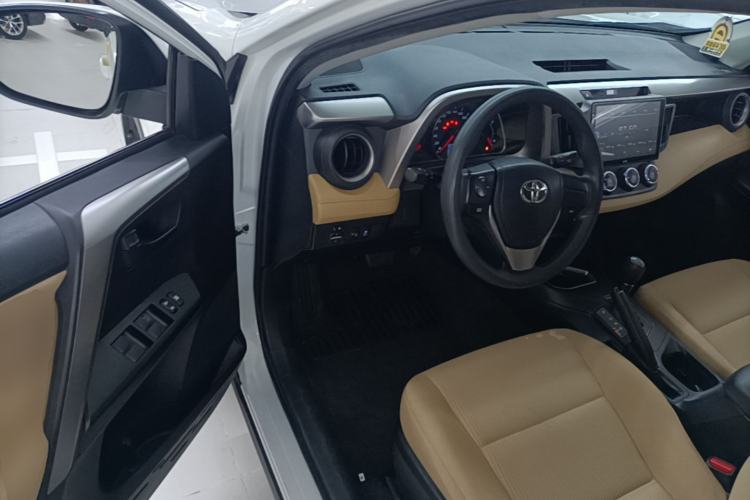 Used Toyota RAV4 2016 2.0L CVT Two-Wheel Drive Urban Edition China V Standard Driver Seat