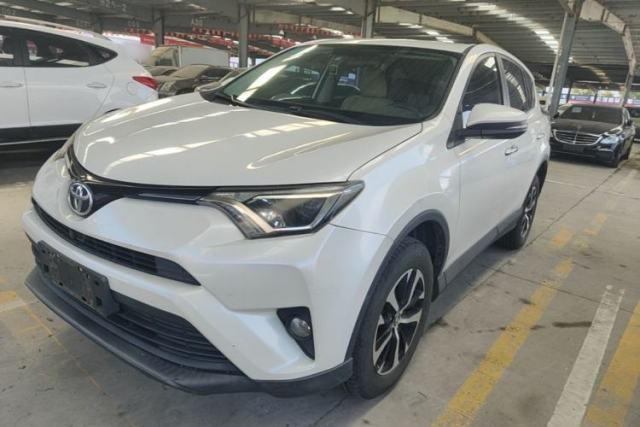 Used Toyota RAV4 2016 2.0L CVT Two-Wheel Drive Fashion Edition China V Standard