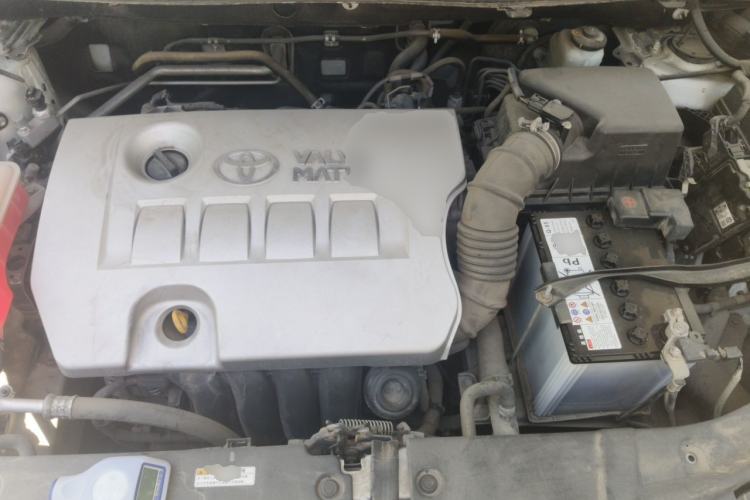 Used Toyota RAV4 2016 2.0L CVT Two-Wheel Drive Comfort Edition China V Standard Engine Bay