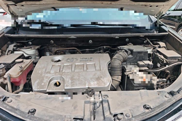 Used Toyota RAV4 2016 2.0L CVT Two-Wheel Drive Fashion Edition China V Standard Engine Bay