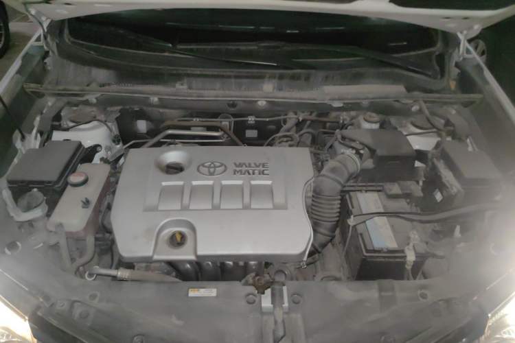 Used Toyota RAV4 2016 2.0L CVT Two-Wheel Drive Fashion Edition China V Standard Engine Bay