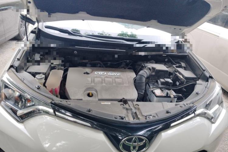 Used Toyota RAV4 2016 2.0L CVT Two-Wheel Drive Fashion Edition China V Standard Engine Bay