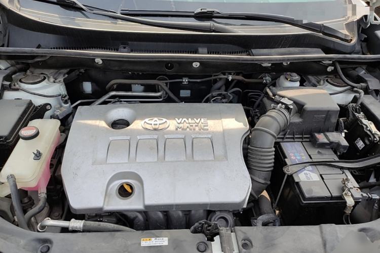 Used Toyota RAV4 2016 2.0L CVT Two-Wheel Drive Fashion Edition China V Standard Engine Bay