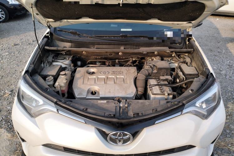 Used Toyota RAV4 2016 2.0L CVT Two-Wheel Drive Smart Edition China V Standard Engine Bay