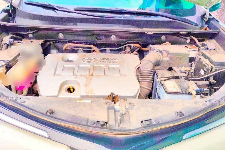 Used Toyota RAV4 2016 2.0L CVT Two-Wheel Drive Fashion Edition China V Standard Engine Bay