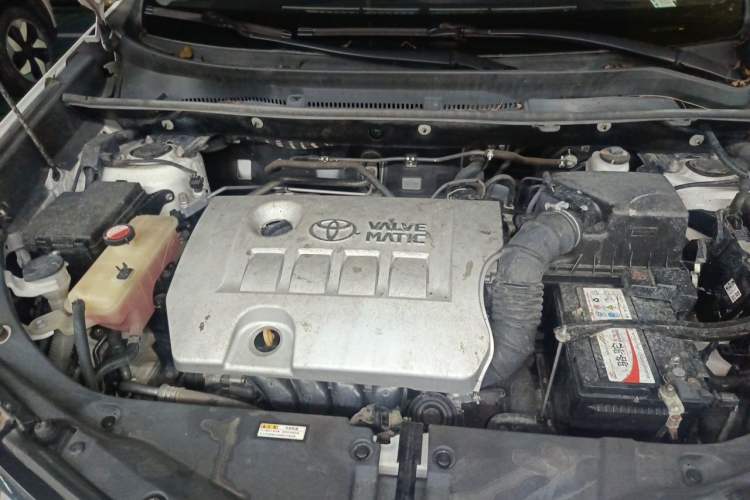 Used Toyota RAV4 2016 2.0L CVT Two-Wheel Drive Urban Edition China V Standard Engine Bay