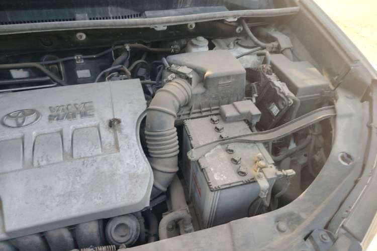 Used Toyota RAV4 2016 2.0L CVT 4x4 New Edition China V Standard Engine Bay Left