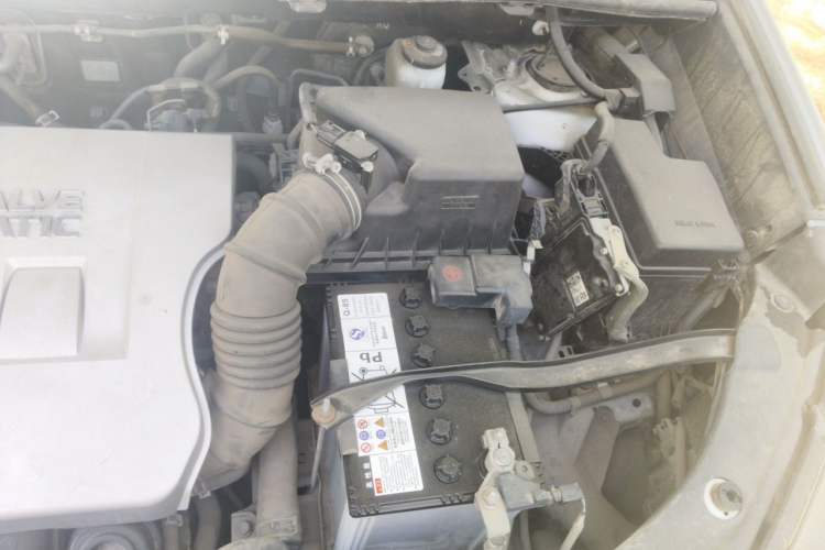 Used Toyota RAV4 2016 2.0L CVT Two-Wheel Drive Comfort Edition China V Standard Engine Bay Left