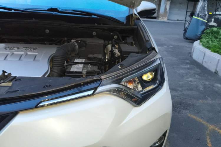 Used Toyota RAV4 2016 2.0L CVT 4x4 New Edition China V Standard Engine Bay Left