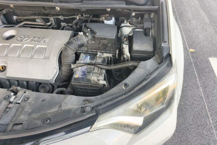 Used Toyota RAV4 2016 2.0L CVT Two-Wheel Drive Fashion Edition China V Standard Engine Bay Left
