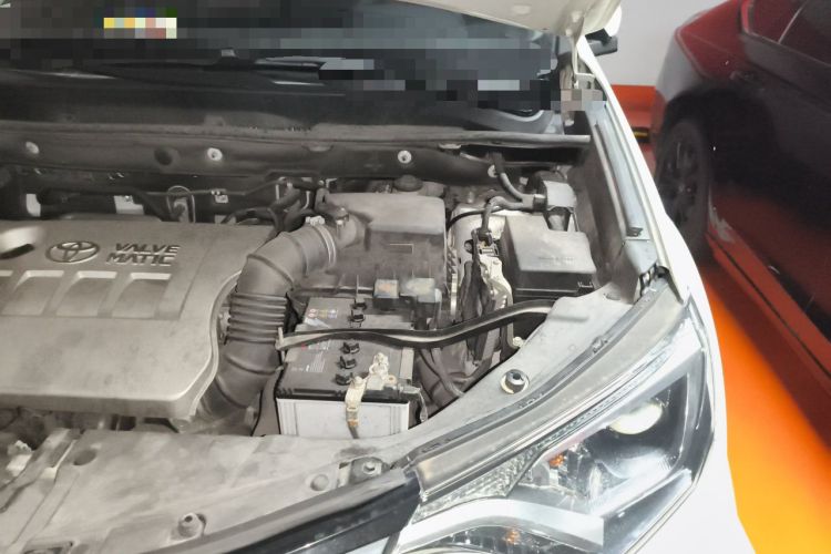 Used Toyota RAV4 2016 2.0L CVT Two-Wheel Drive Fashion Edition China V Standard Engine Bay Left