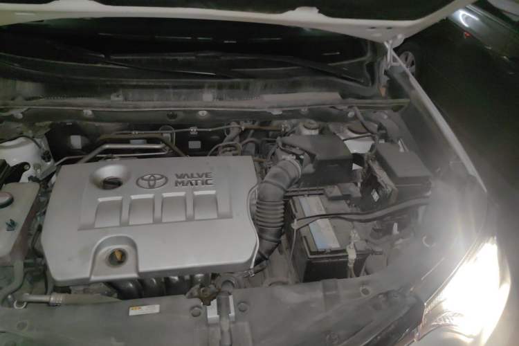 Used Toyota RAV4 2016 2.0L CVT Two-Wheel Drive Fashion Edition China V Standard Engine Bay Left