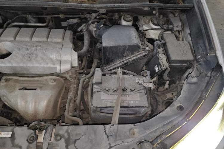 Used Toyota RAV4 2016 2.5L Automatic 4x4 Elite Edition Engine Bay Left