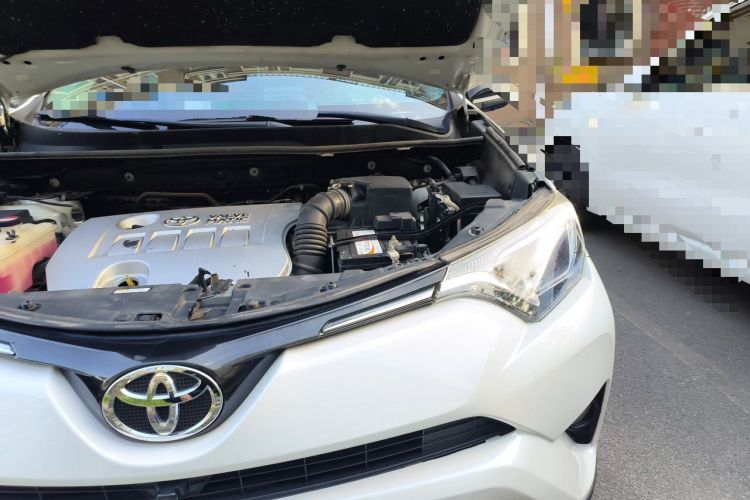 Used Toyota RAV4 2016 2.0L CVT Two-Wheel Drive Comfort Edition China V Standard Engine Bay Left