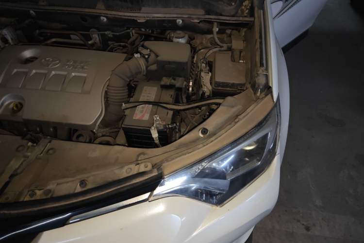 Used Toyota RAV4 2016 2.0L CVT Two-Wheel Drive Fashion Edition China V Standard Engine Bay Left