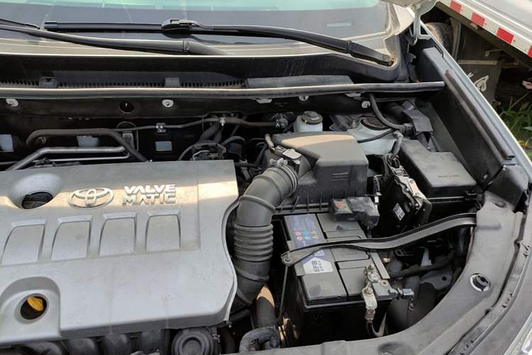 Used Toyota RAV4 2016 2.0L CVT Two-Wheel Drive Fashion Edition China V Standard Engine Bay Left