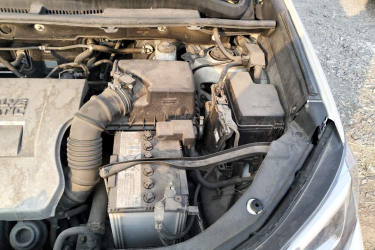 Used Toyota RAV4 2016 2.0L CVT Two-Wheel Drive Smart Edition China V Standard Engine Bay Left