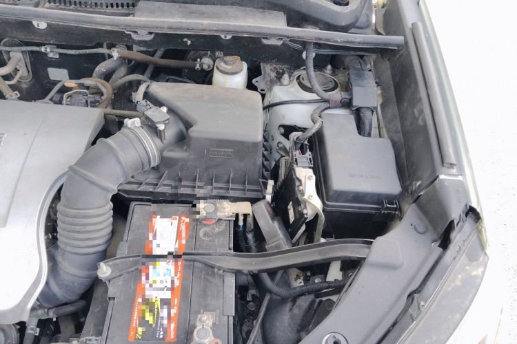 Used Toyota RAV4 2016 2.0L CVT Two-Wheel Drive Fashion Edition China V Standard Engine Bay Left