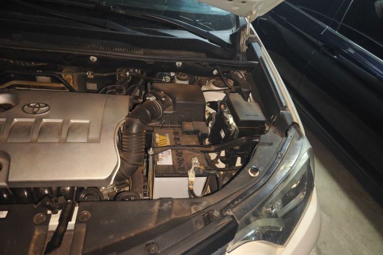 Used Toyota RAV4 2016 2.0L CVT 4x4 New Edition China V Standard Engine Bay Left