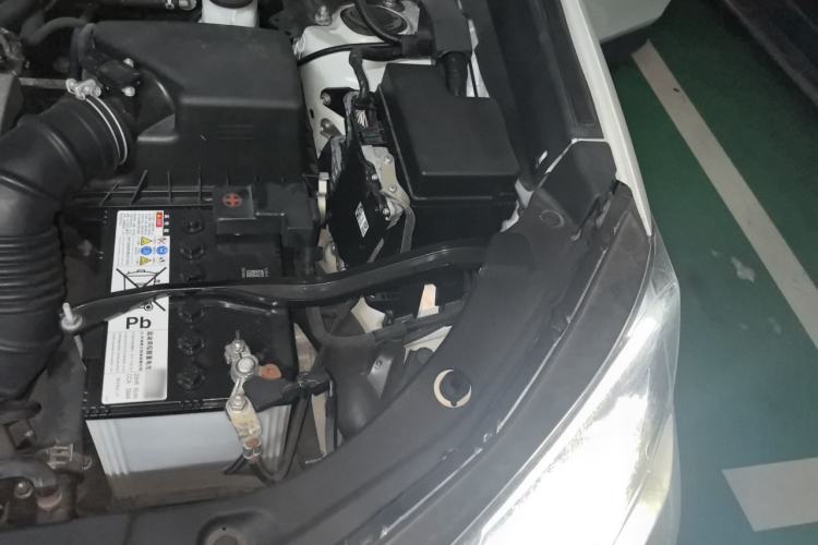 Used Toyota RAV4 2016 2.0L CVT Two-Wheel Drive Smart Edition China V Standard Engine Bay Left