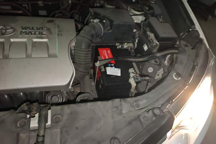 Used Toyota RAV4 2016 2.0L CVT Two-Wheel Drive Fashion Edition China V Standard Engine Bay Left