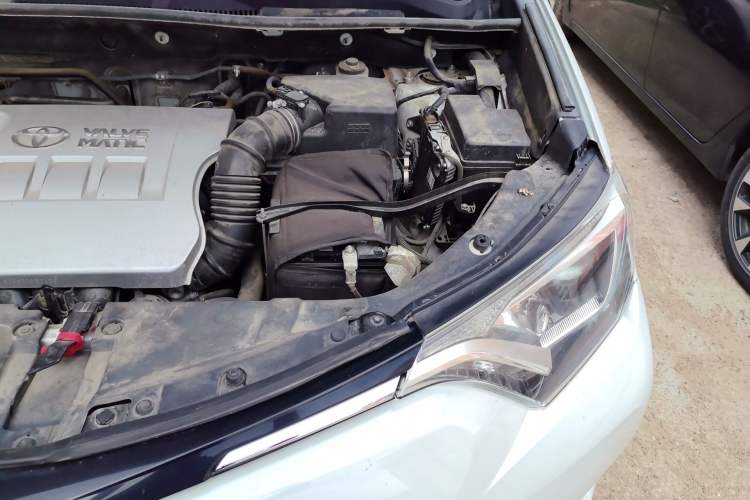 Used Toyota RAV4 2016 2.0L CVT Two-Wheel Drive Fashion Edition China V Standard Engine Bay Left