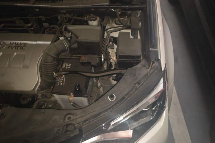 Used Toyota RAV4 2016 2.0L CVT Two-Wheel Drive Comfort Edition China V Standard Engine Bay Left