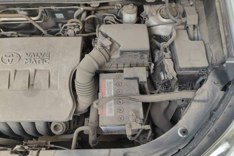 Used Toyota RAV4 2016 2.0L CVT Two-Wheel Drive Smart Edition China V Standard Engine Bay Left