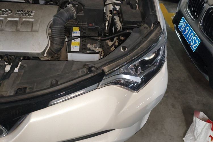 Used Toyota RAV4 2016 2.0L CVT Two-Wheel Drive Fashion Edition China V Standard Engine Bay Left