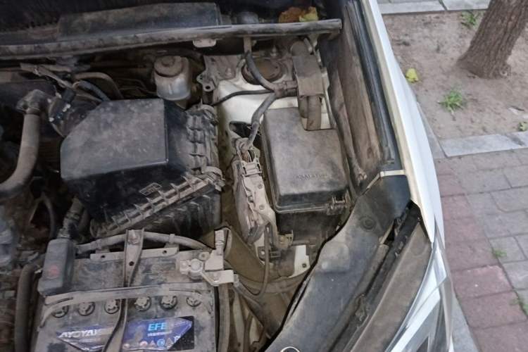 Used Toyota RAV4 2016 2.5L Automatic 4x4 Elite Edition Engine Bay Left
