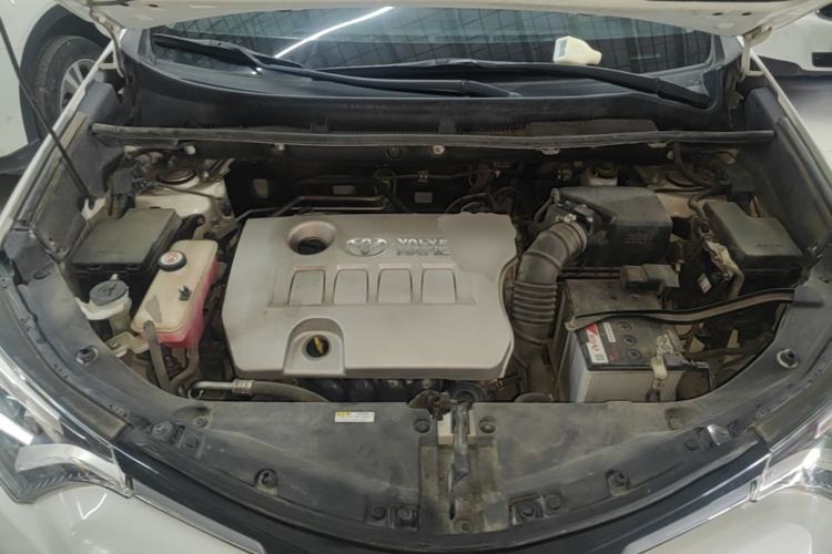 Used Toyota RAV4 2016 2.0L CVT Two-Wheel Drive Smart Edition China V Standard Engine Bay