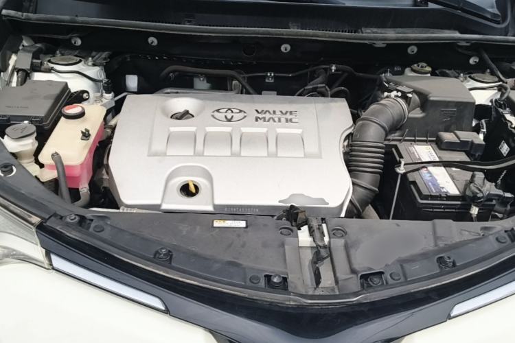 Used Toyota RAV4 2016 2.0L CVT Two-Wheel Drive Urban Edition China V Standard Engine Bay