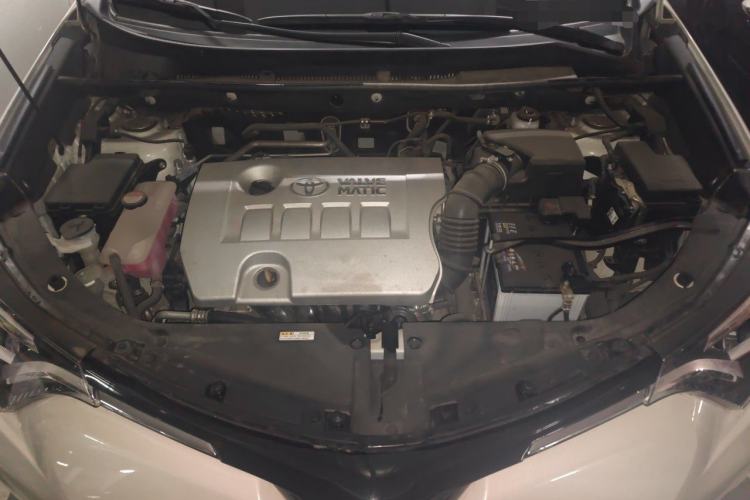 Used Toyota RAV4 2016 2.0L CVT Two-Wheel Drive Comfort Edition China V Standard Engine Bay