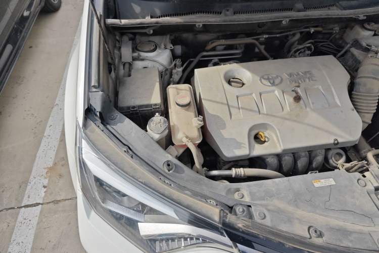 Used Toyota RAV4 2016 2.0L CVT 4x4 New Edition China V Standard Engine Bay Right
