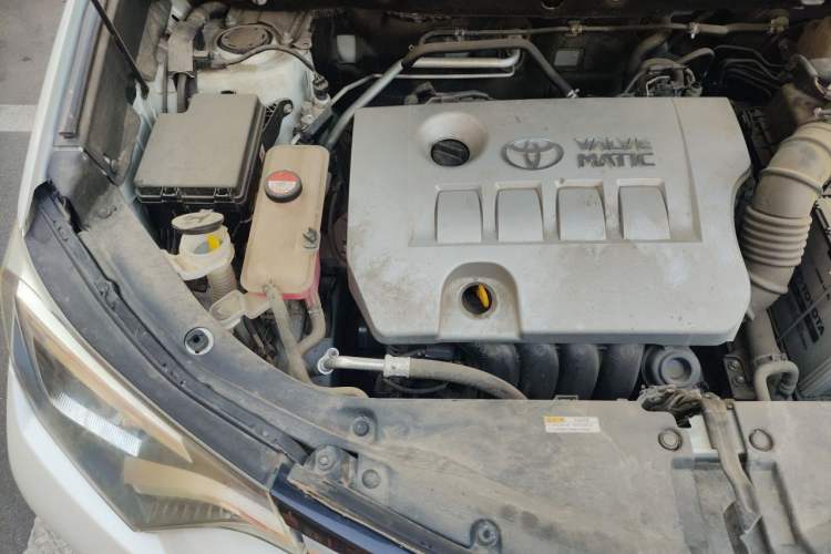 Used Toyota RAV4 2016 2.0L CVT 4x4 New Edition China V Standard Engine Bay Right