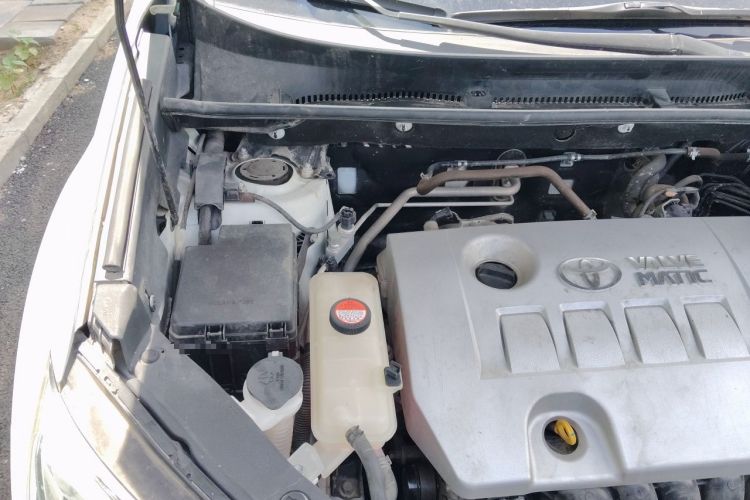 Used Toyota RAV4 2016 2.0L CVT Two-Wheel Drive Fashion Edition China V Standard Engine Bay Right