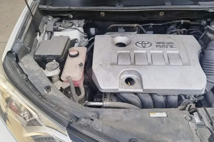 Used Toyota RAV4 2016 2.0L CVT Two-Wheel Drive Fashion Edition China V Standard Engine Bay Right