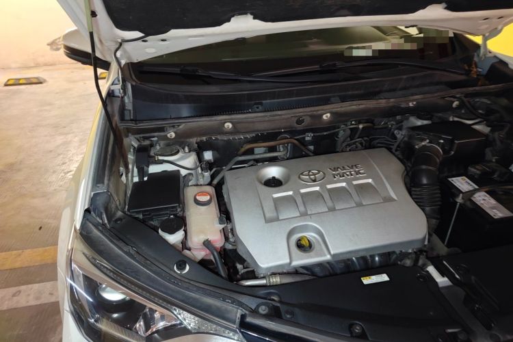 Used Toyota RAV4 2016 2.0L CVT Two-Wheel Drive Fashion Edition China V Standard Engine Bay Right