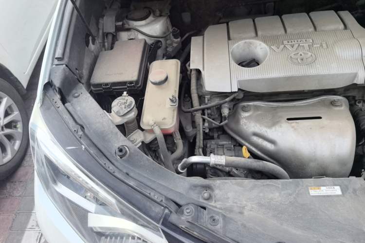 Used Toyota RAV4 2016 2.5L Automatic 4x4 Prestige Edition Engine Bay Right