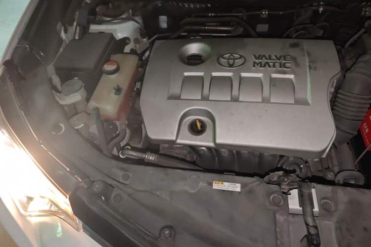 Used Toyota RAV4 2016 2.0L CVT Two-Wheel Drive Fashion Edition China V Standard Engine Bay Right