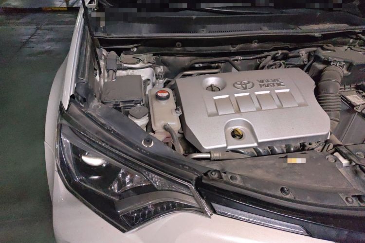 Used Toyota RAV4 2016 2.0L CVT Two-Wheel Drive Fashion Edition China V Standard Engine Bay Right